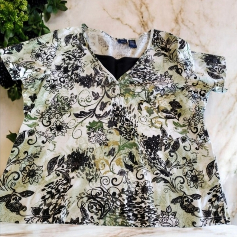 Basic Editions Floral Shirt size 1X